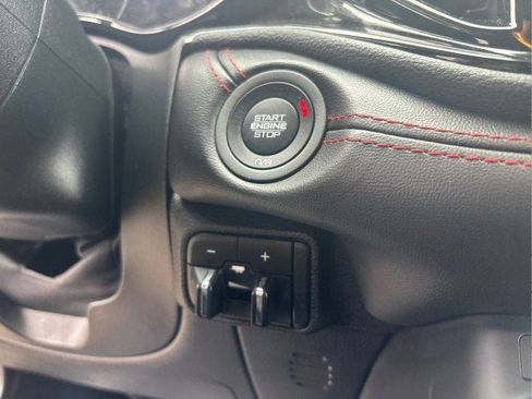 Used 2024 Dodge Durango GT image 17