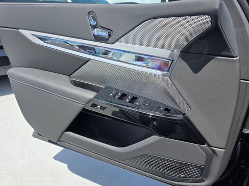 New 2026 BMW 760i xDrive AWD/4WD image 17