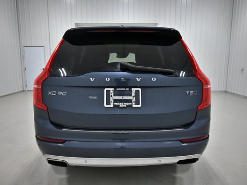 Used 2021 Volvo XC90 T5 Momentum w/ Climate Package AWD/4WD image 33