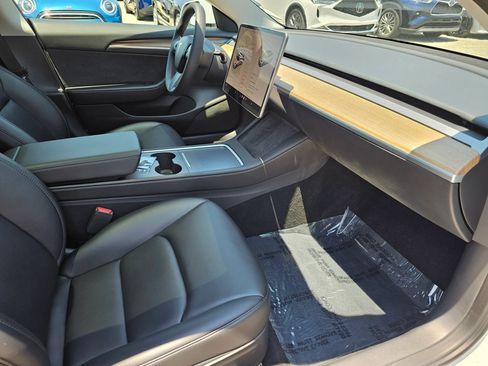 Used 2023 Tesla Model 3 Standard Range RWD image 26