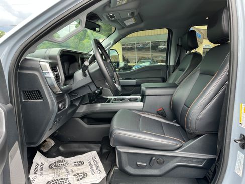 Certified 2025 Ford F250 Lariat w/ Chrome Package AWD/4WD image 17