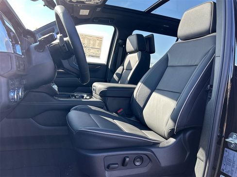 New 2026 GMC Yukon XL Elevation w/ Elevation Premium Package image 16