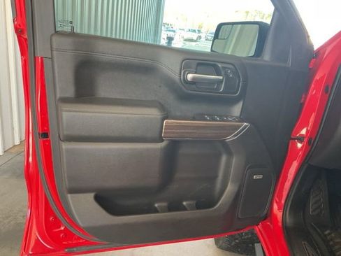 Used 2020 Chevrolet Silverado 1500 LT Trail Boss image 4