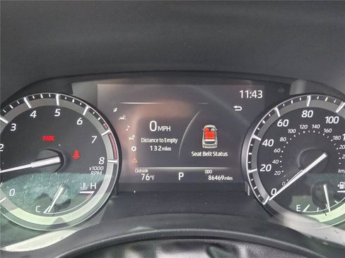 Used 2021 Toyota Highlander XLE FWD image 24