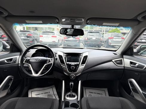 Used 2013 Hyundai Veloster RE:MIX Edition FWD image 11