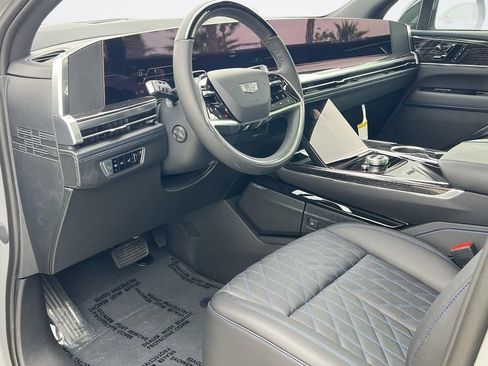 New 2026 Cadillac Escalade IQL Luxury AWD/4WD image 9