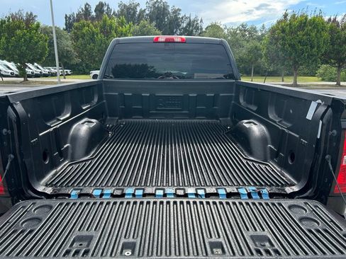 Used 2019 Chevrolet Silverado 1500 Custom w/ Custom Convenience Package AWD/4WD image 41