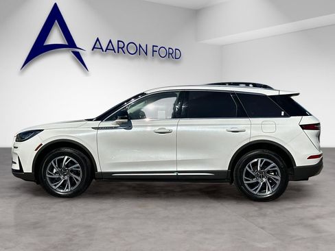 Used 2023 Lincoln Corsair FWD w/ Equipment Group 101A image 3