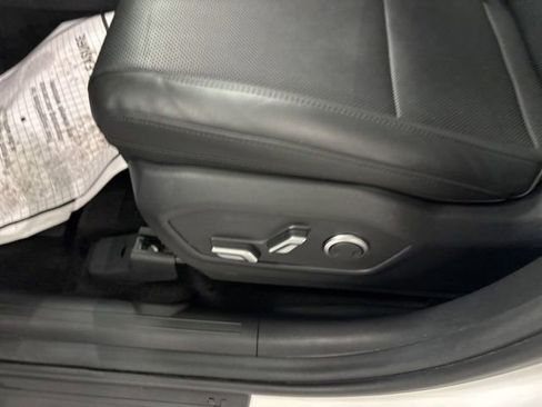 Used 2025 Hyundai Santa Fe SEL FWD image 19