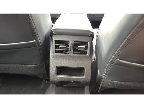 Used 2025 Mitsubishi Outlander SE FWD image 18
