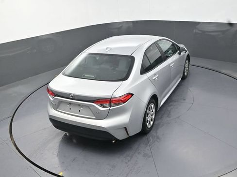 Used 2024 Toyota Corolla LE FWD image 29