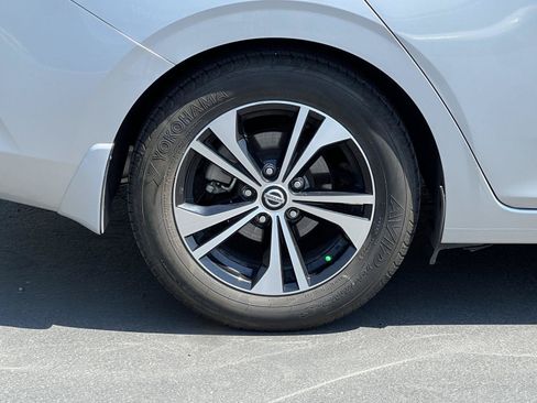 Used 2020 Nissan Sentra SV FWD image 15