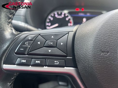 Used 2022 Nissan Sentra SV image 46