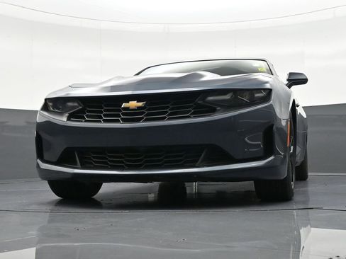 Used 2020 Chevrolet Camaro LT image 30