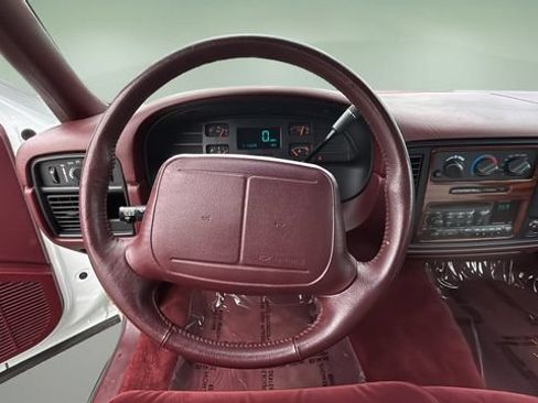 Used 1996 Chevrolet Caprice SS RWD image 12