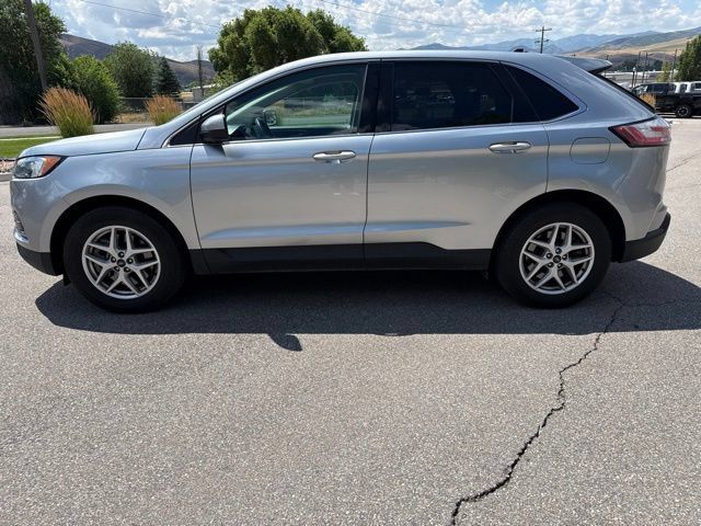 Used 2024 Ford Edge SEL AWD/4WD image 3