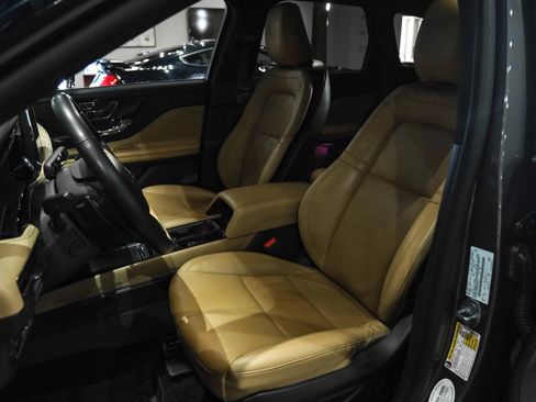 Used 2022 Lincoln Corsair Reserve w/ Elements Package FWD image 28