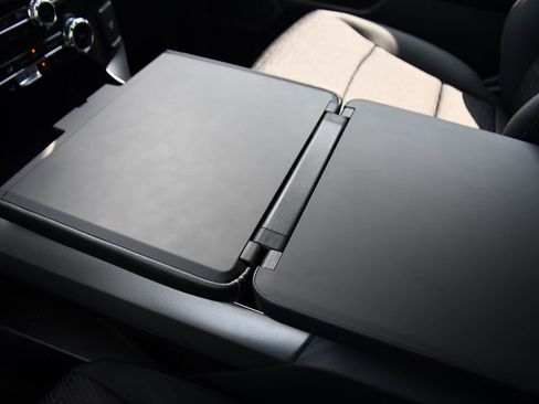 New 2025 Ford F150 XLT w/ Equipment Group 302A MID image 34