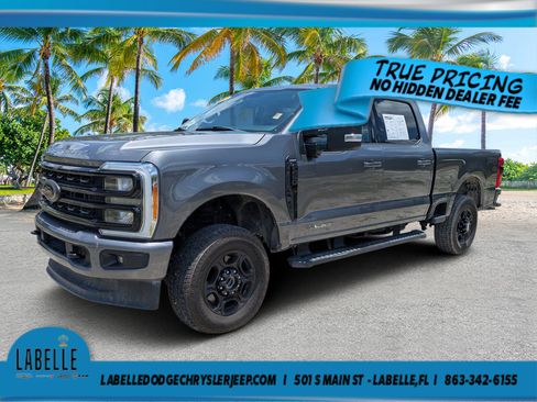 Used 2023 Ford F250 Lariat w/ Black Appearance Package AWD/4WD image 7