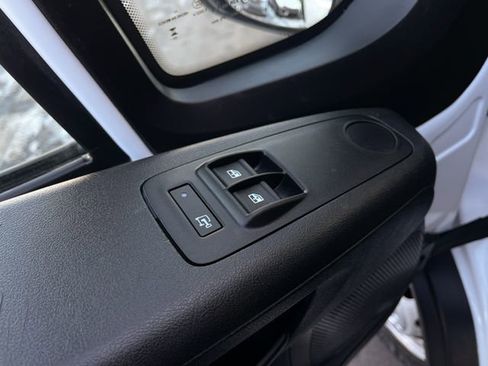 Used 2023 RAM ProMaster 2500 image 13