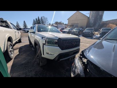 Used 2024 Nissan Frontier PRO-4X w/ Pro Convenience Package