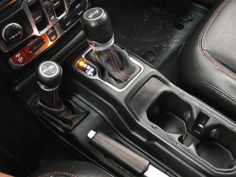 Used 2021 Jeep Wrangler Unlimited Rubicon image 20