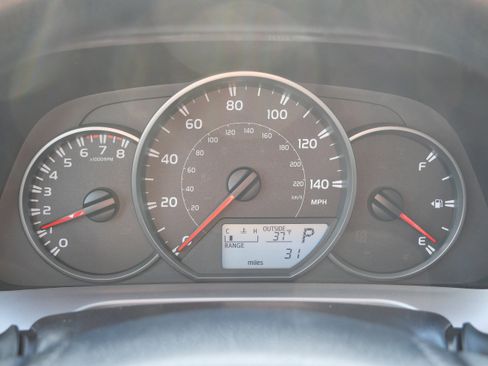 Used 2016 Toyota RAV4 LE image 22