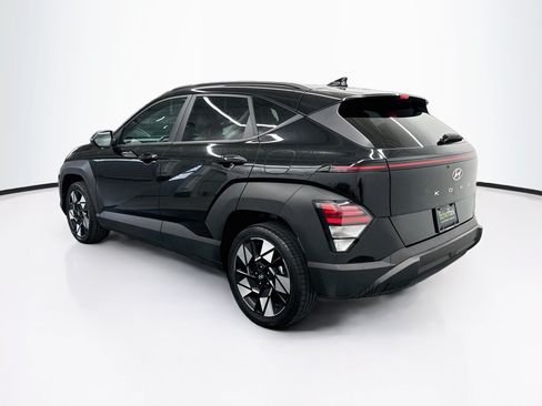 Used 2025 Hyundai Kona SEL FWD image 5