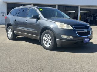 Used 2011 Chevrolet Traverse LS image 1