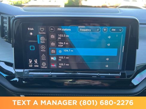 Used 2024 Volkswagen Atlas Cross Sport SE AWD/4WD image 22