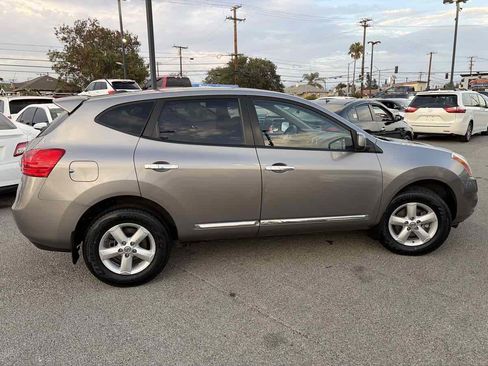 Used 2013 Nissan Rogue S w/ Special Edition Pkg AWD/4WD image 4