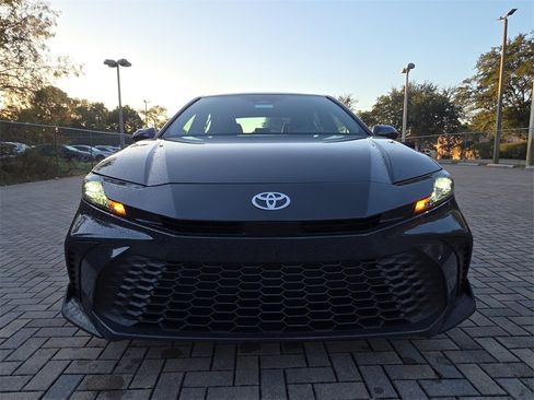 New 2026 Toyota Camry SE image 2