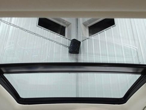 Used 2018 Cadillac XT5 Luxury image 11