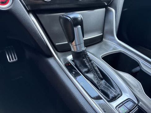 Used 2018 Honda Accord Sport image 33