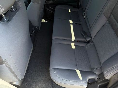 Certified 2023 Nissan Frontier SV w/ SV Convenience Package image 13