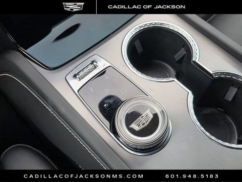 New 2026 Cadillac Vistiq Sport image 17