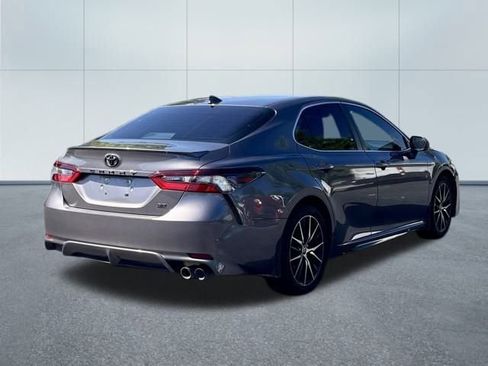 Used 2022 Toyota Camry SE image 15