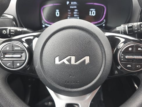 Used 2023 Kia Soul S FWD image 23