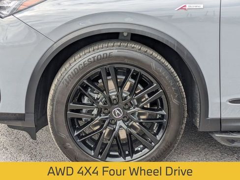 Used 2025 Acura MDX A-Spec image 13