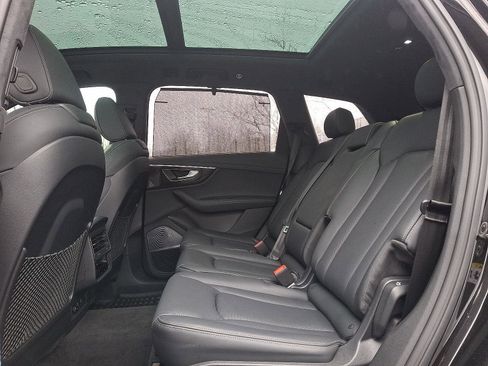 Certified 2025 Audi Q7 3.0T Prestige w/ Prestige Package image 10