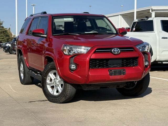 Used 2021 Toyota 4Runner SR5 AWD/4WD image 2