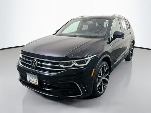 Used 2022 Volkswagen Tiguan SEL R-Line AWD/4WD image 3