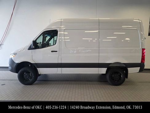 New 2025 Mercedes-Benz Sprinter 2500 image 5
