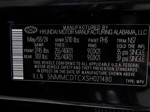Used 2025 Genesis GV70 3.5T Sport w/ Sport Prestige Package AWD/4WD image 33