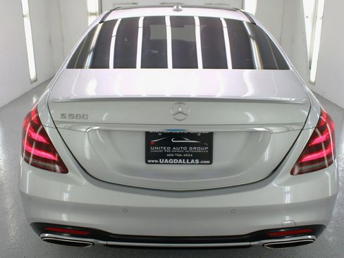 Used 2019 Mercedes-Benz S 560 Sedan image 8