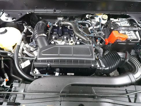 Certified 2025 Ford Bronco Sport Outer Banks w/ Outer Banks Tech Package+ AWD/4WD image 37