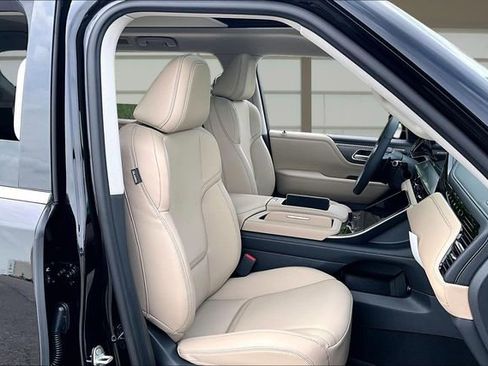 New 2026 INFINITI QX80 Pure AWD/4WD image 7