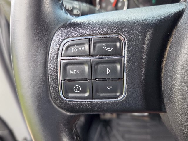 Used 2015 Jeep Wrangler Unlimited Rubicon w/ Connectivity Group AWD/4WD image 24