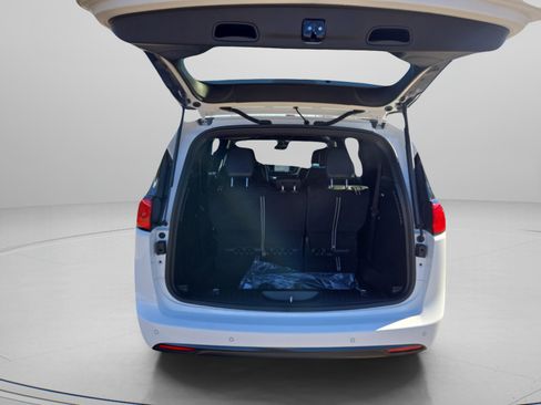 New 2026 Chrysler Voyager LX FWD image 55