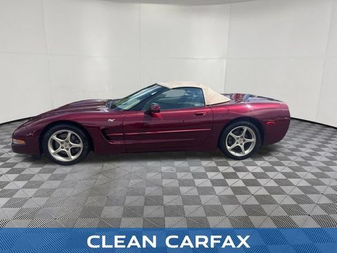 Used 2003 Chevrolet Corvette Convertible w/ Preferred Equipment Group1 RWD image 2